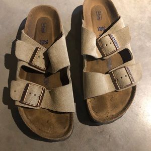 Lightly used/ very good condition/ size 39